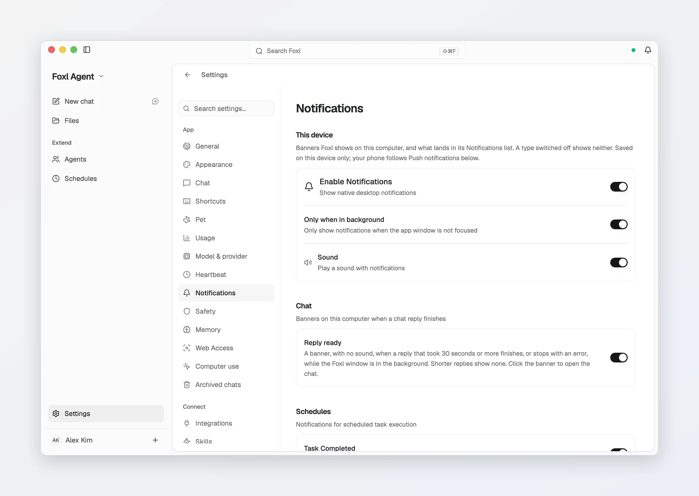 Settings > Notifications in Foxl: This device with Enable Notifications, Only when in background and Sound on, and Chat with Reply ready on.